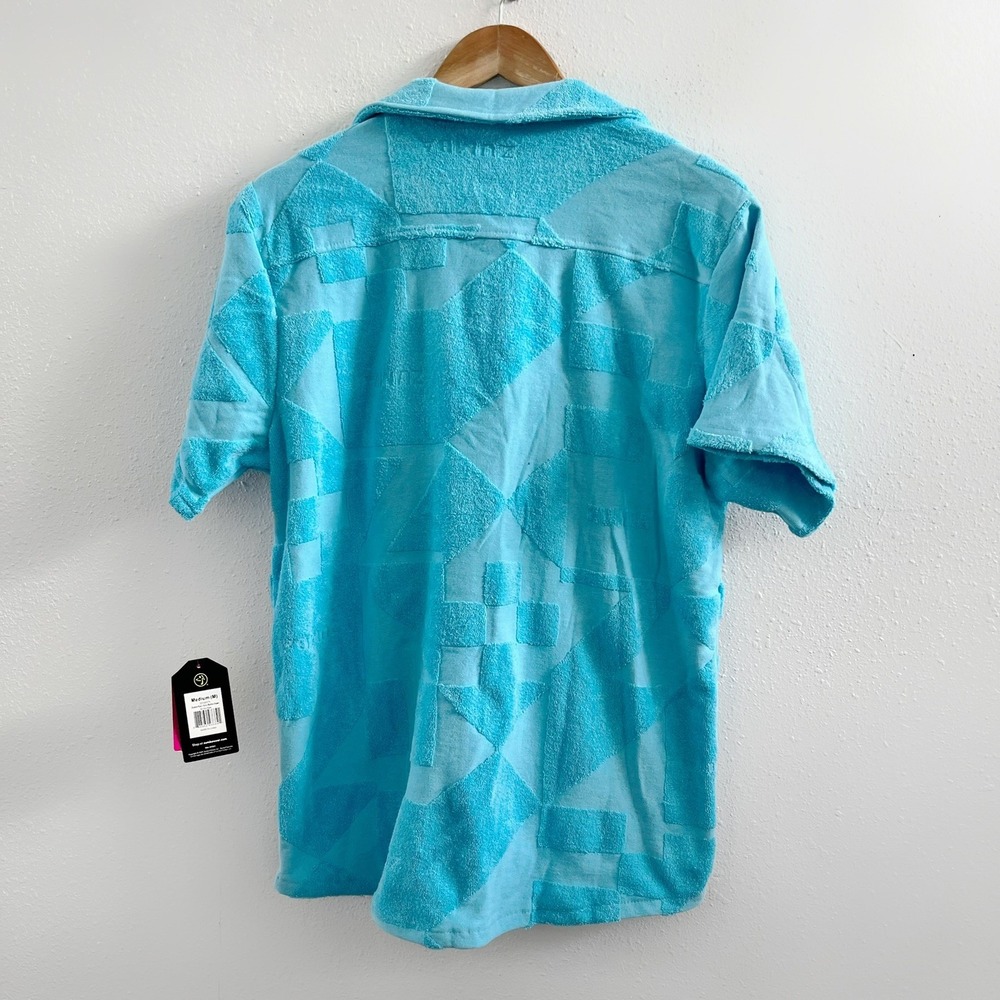 NWT ZUMBA Rays Terry Button Down Shirt Size Medium - Picture 3 of 9